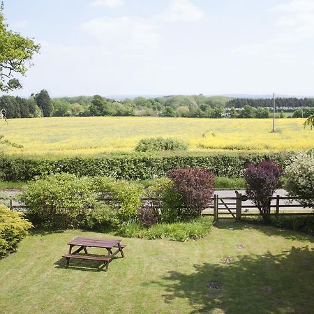 Larkrise Cottage Bed And Breakfast Stratford-upon-Avon Exterior foto
