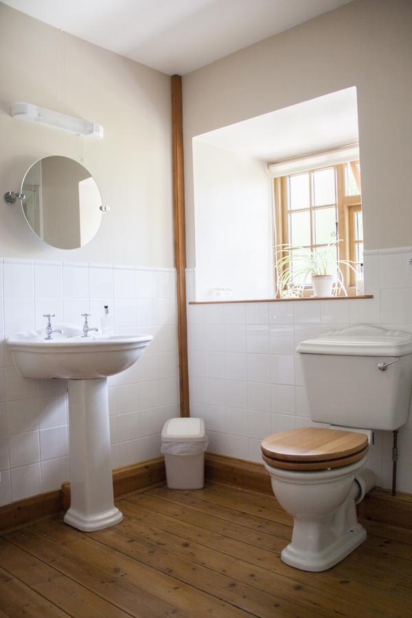 Larkrise Cottage Bed And Breakfast Stratford-upon-Avon Exterior foto